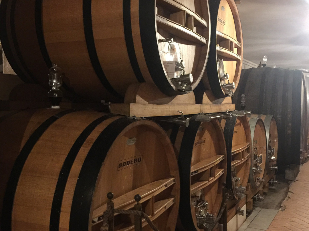 Oddero Poderi e Cantine-拉莫拉必去景点