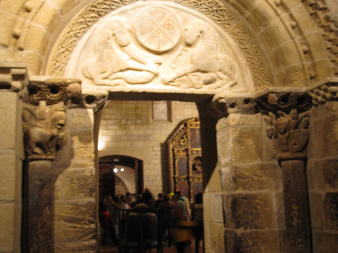 Church of San Martín de Tours in Uncastillo-Uncastillo必去景点