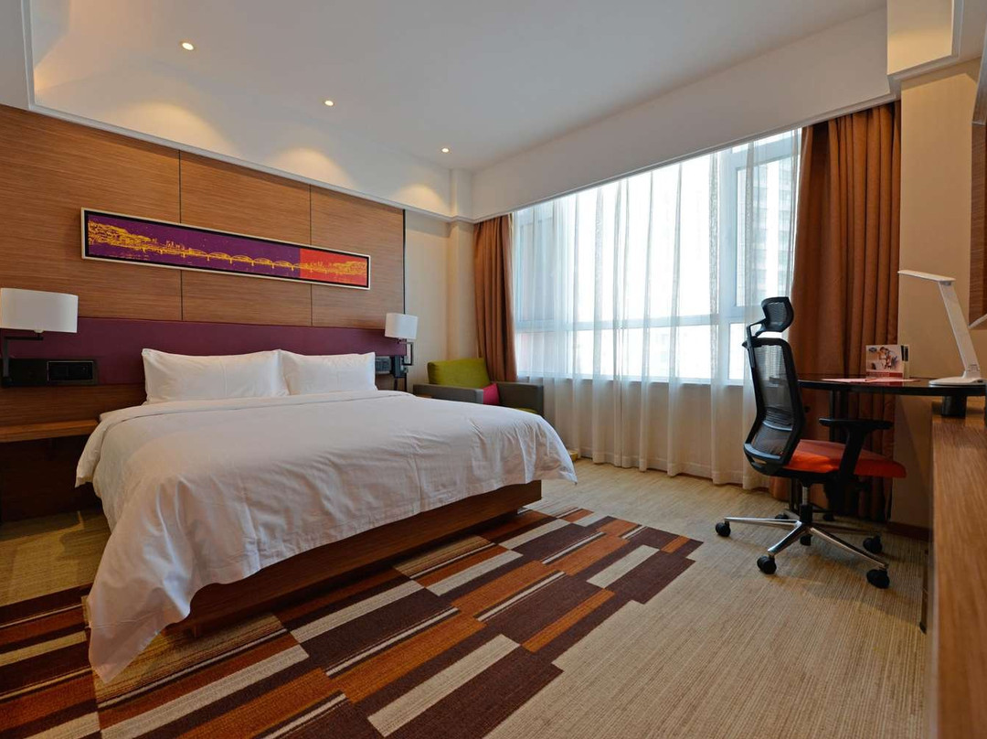 黄河美华酒店(兰州西站七里河黄河大桥店)主图