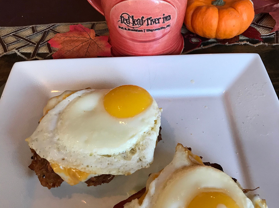 Red Leaf River Inn主图