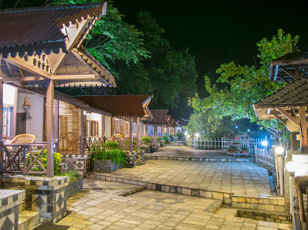 Serene Highway Resort