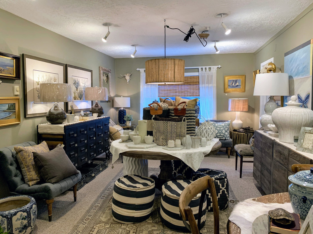 Sesame and Lillies-坎农比奇必去景点