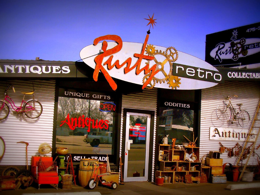 Rusty Retro Antiques & Oddities景点图片