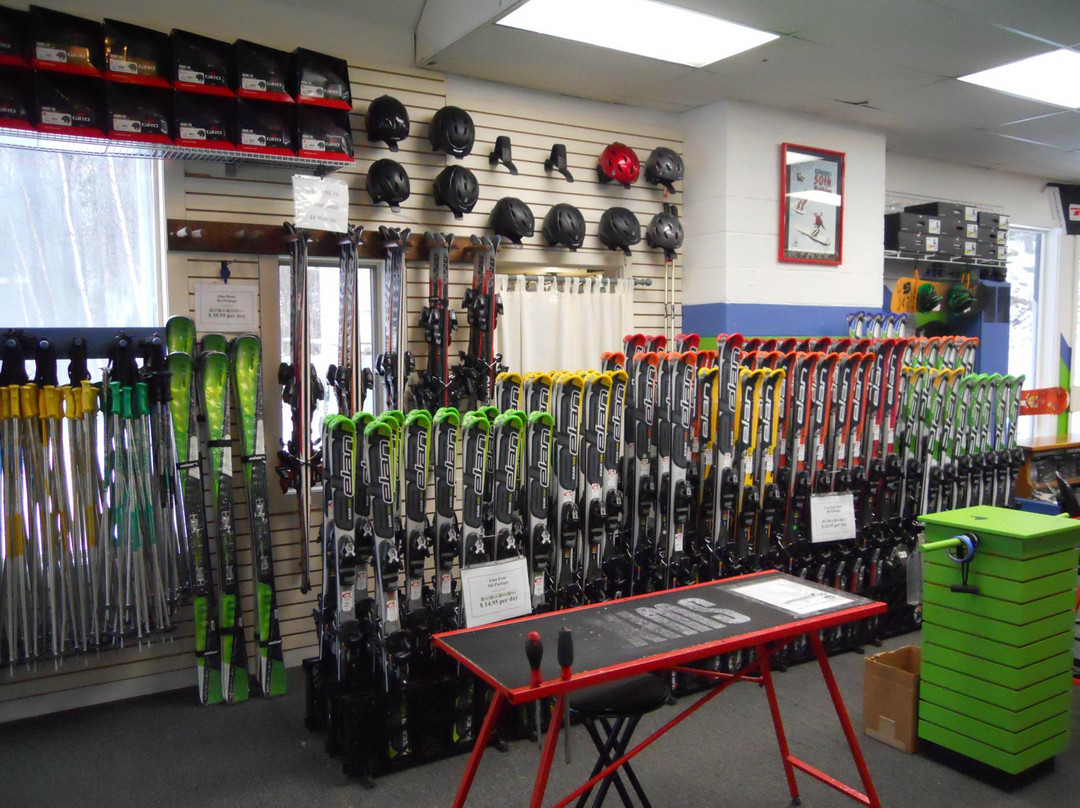 Root's Ski & Snowboard-基灵顿必去景点