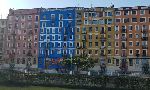 Freetour-毕尔巴鄂必去景点