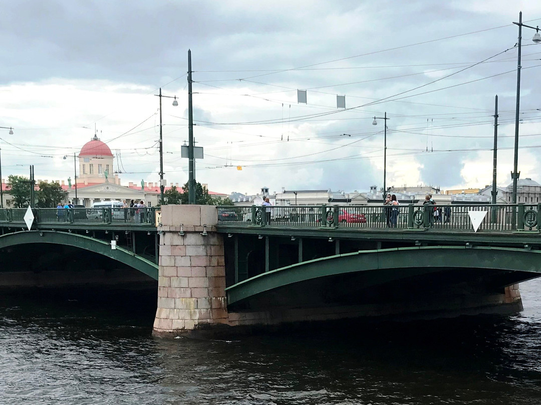 Birzhevoi (Exchange) Bridge景点图片