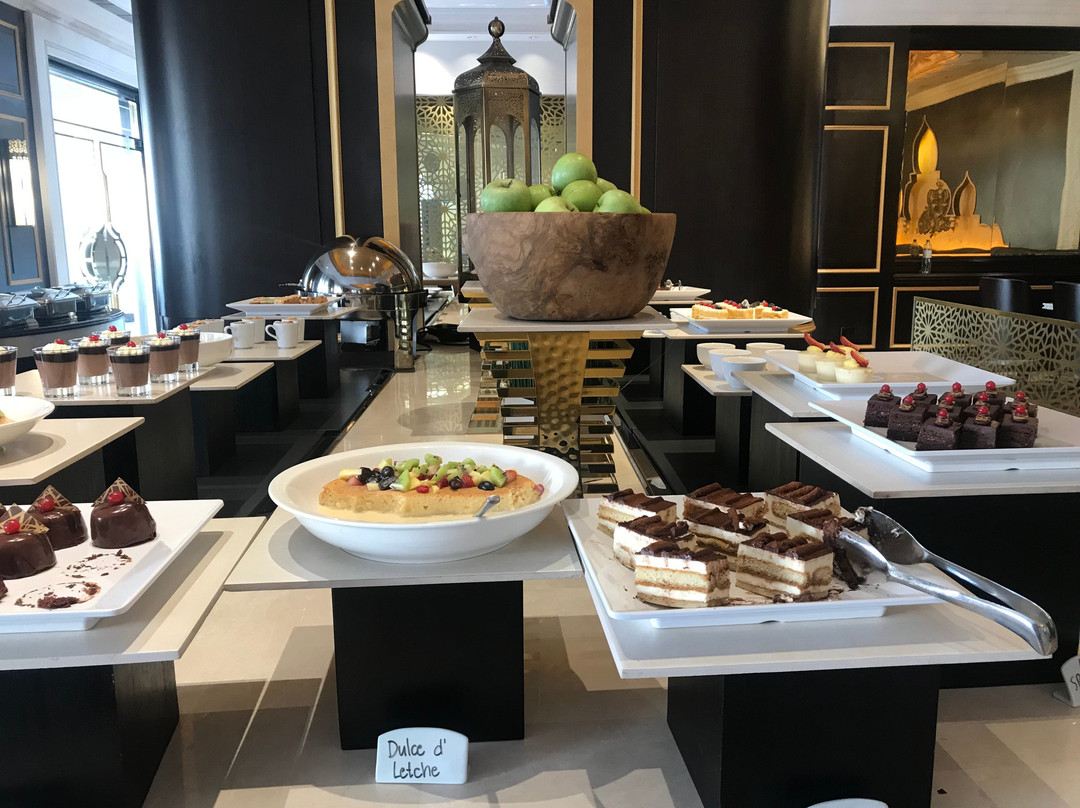 Ezdan Palace Hotel主图