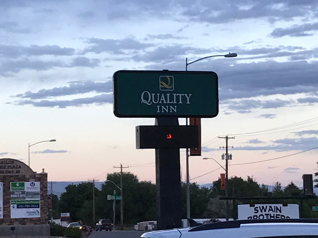 Quality Inn Vernal Near Dinosaur National Monument主图