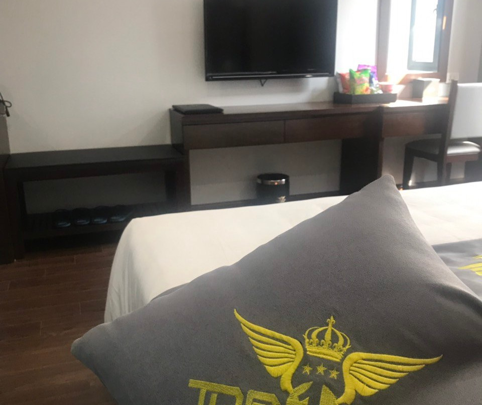Top One Halong Hotel主图