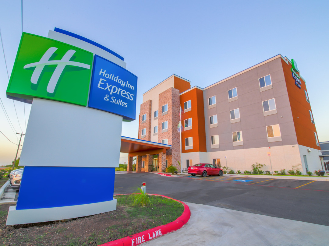 Holiday Inn Express & Suites Raymondville By IHG主图