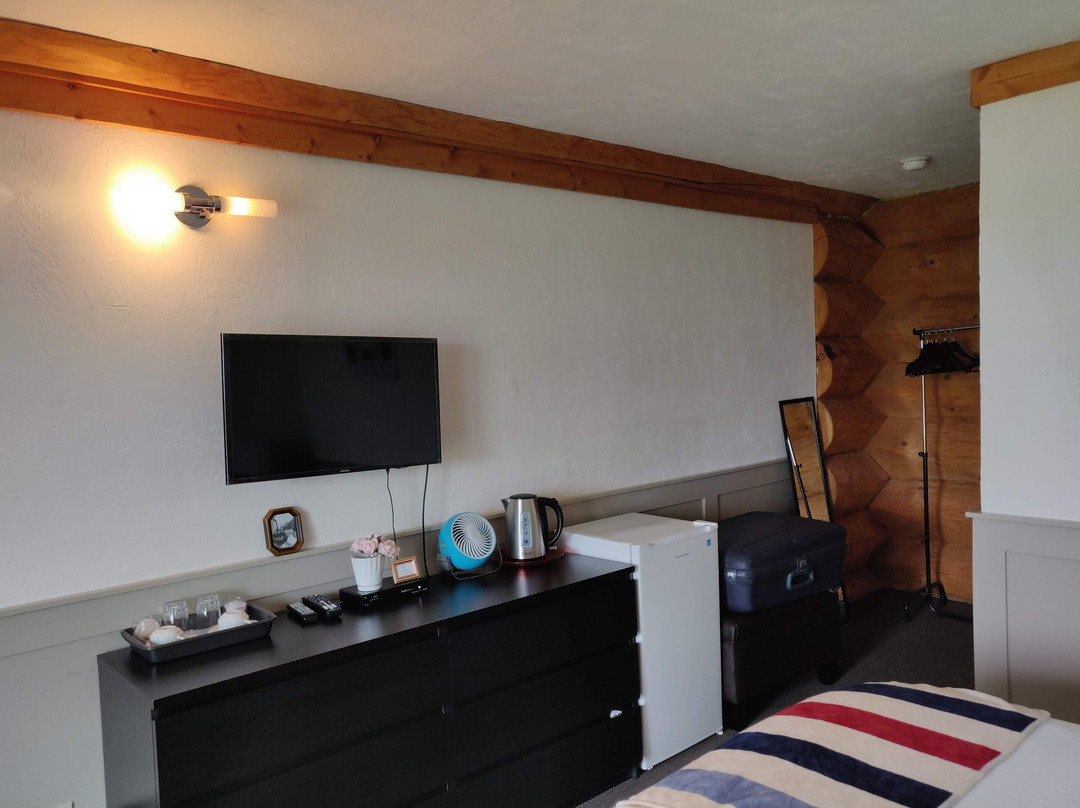 Cariboo Log Guest House主图