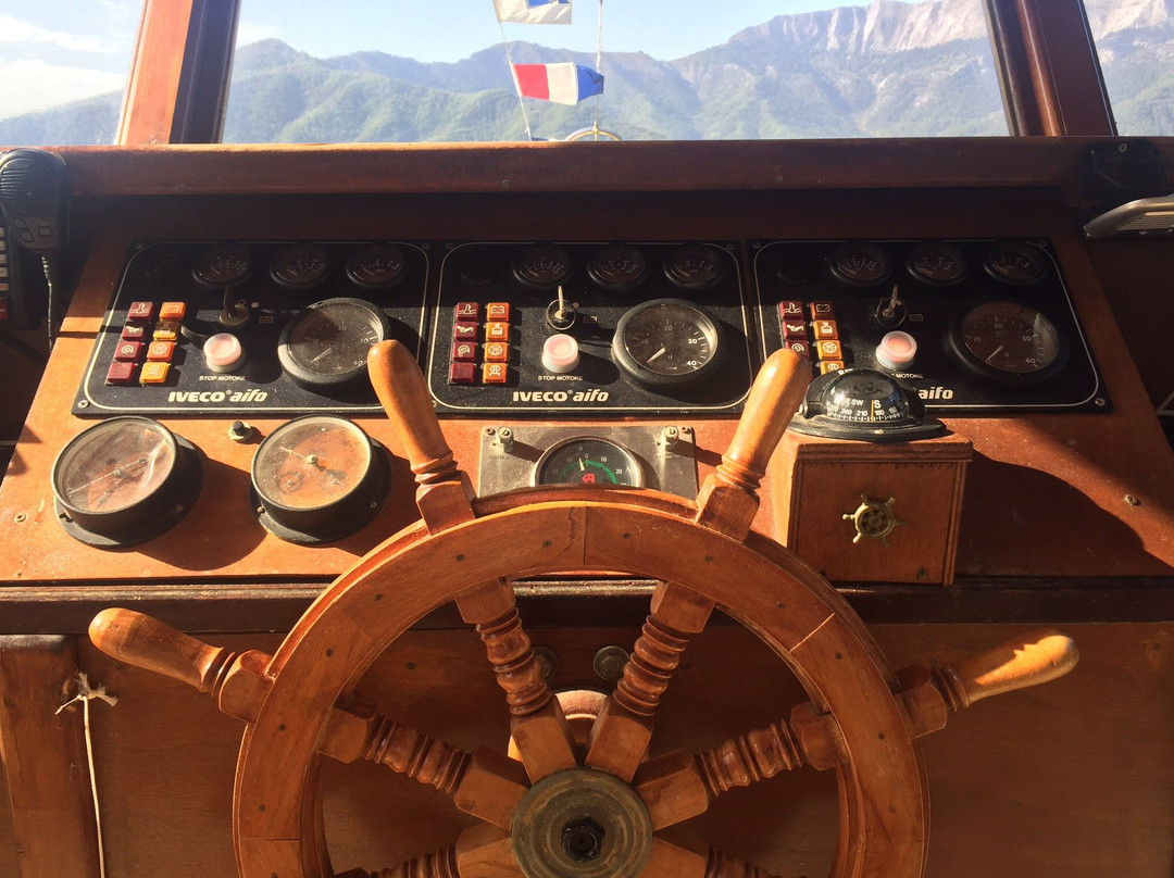 Zeus Boat DayTrips景点图片