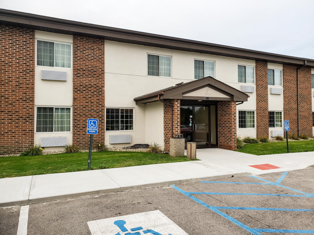 Quality Inn Chesterton Near Indiana Dunes National Park I-94主图