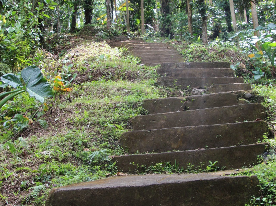 Kuning Waterfall-邦利必去景点