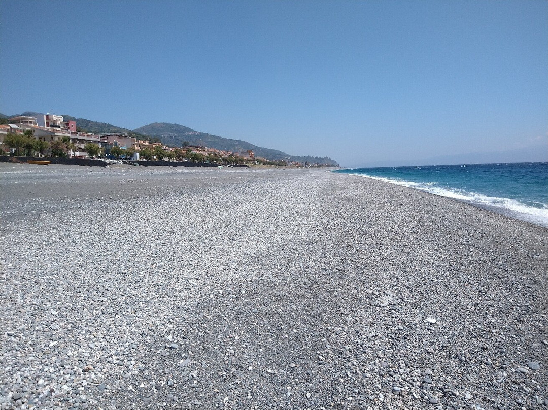 Spiaggia Di Roccalumera景点图片