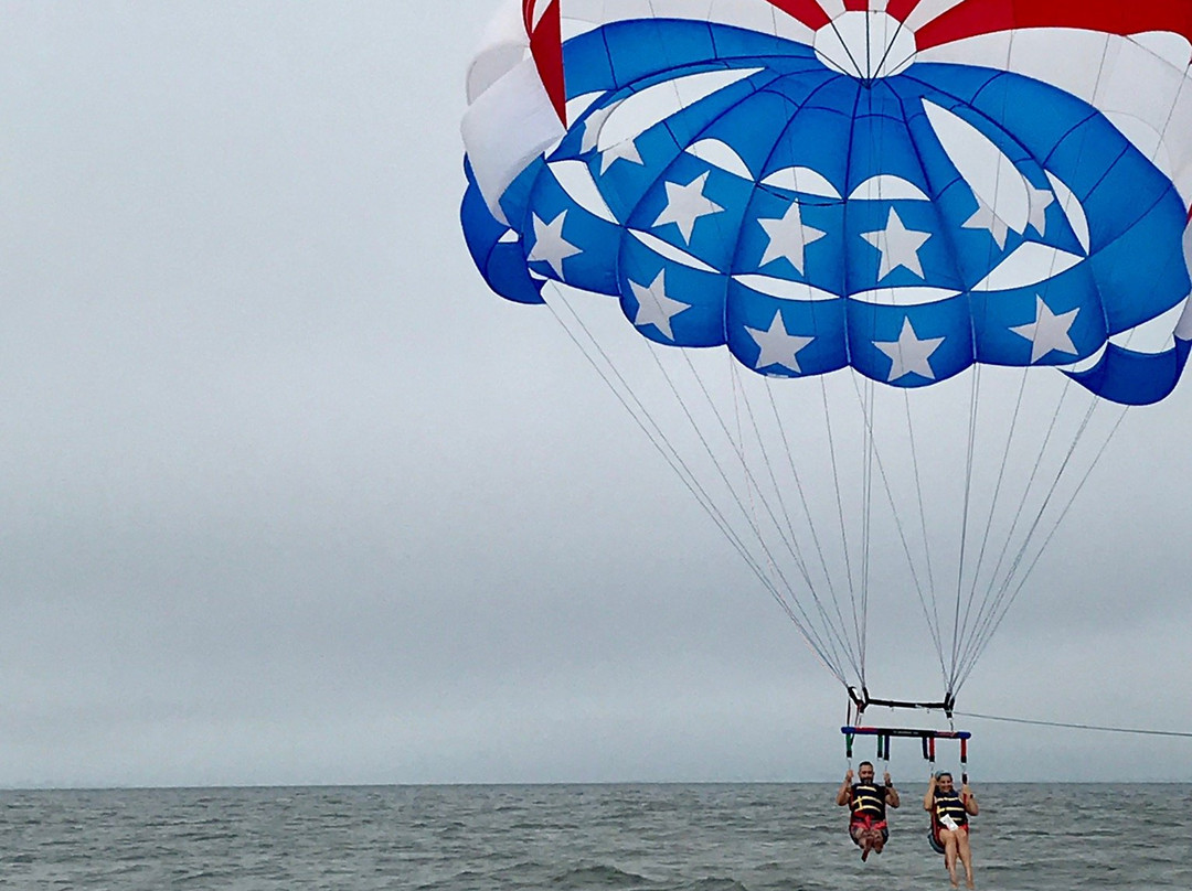 Fire Island Parasail景点图片