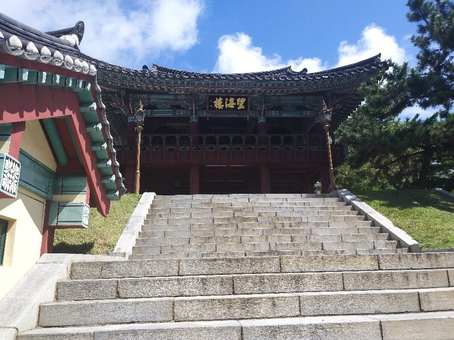 Yeosu Jinnamgwan-丽水市必去景点