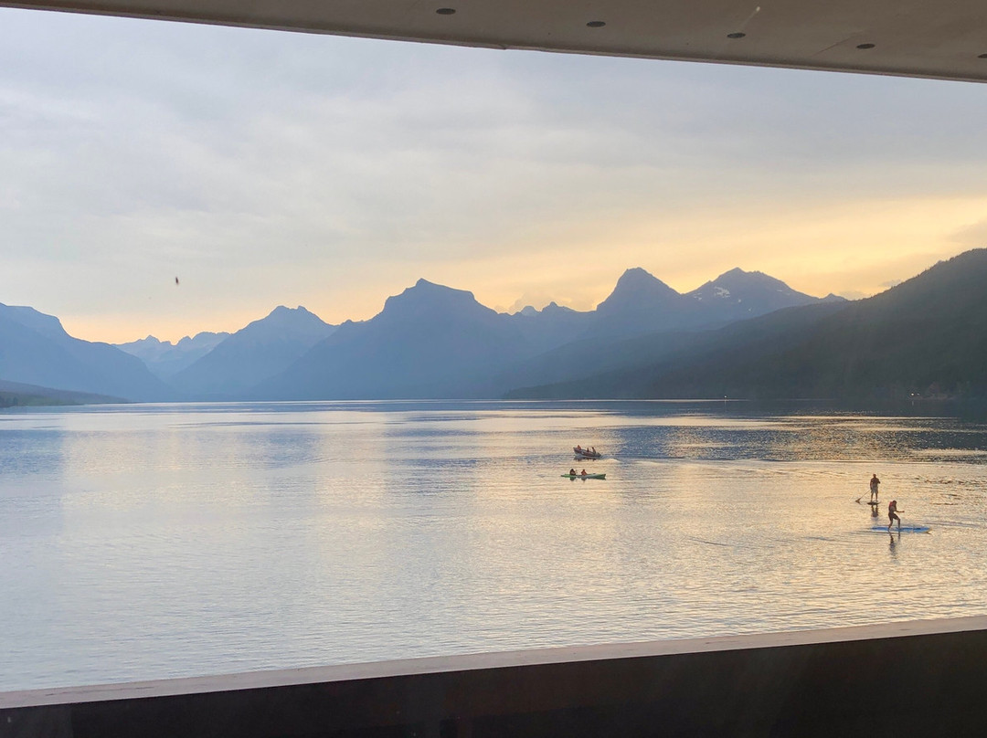 The Village Inn主图