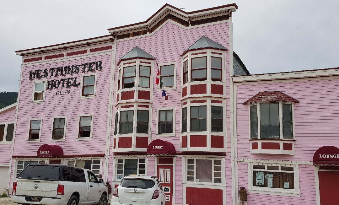 Whitehouse Cabins主图