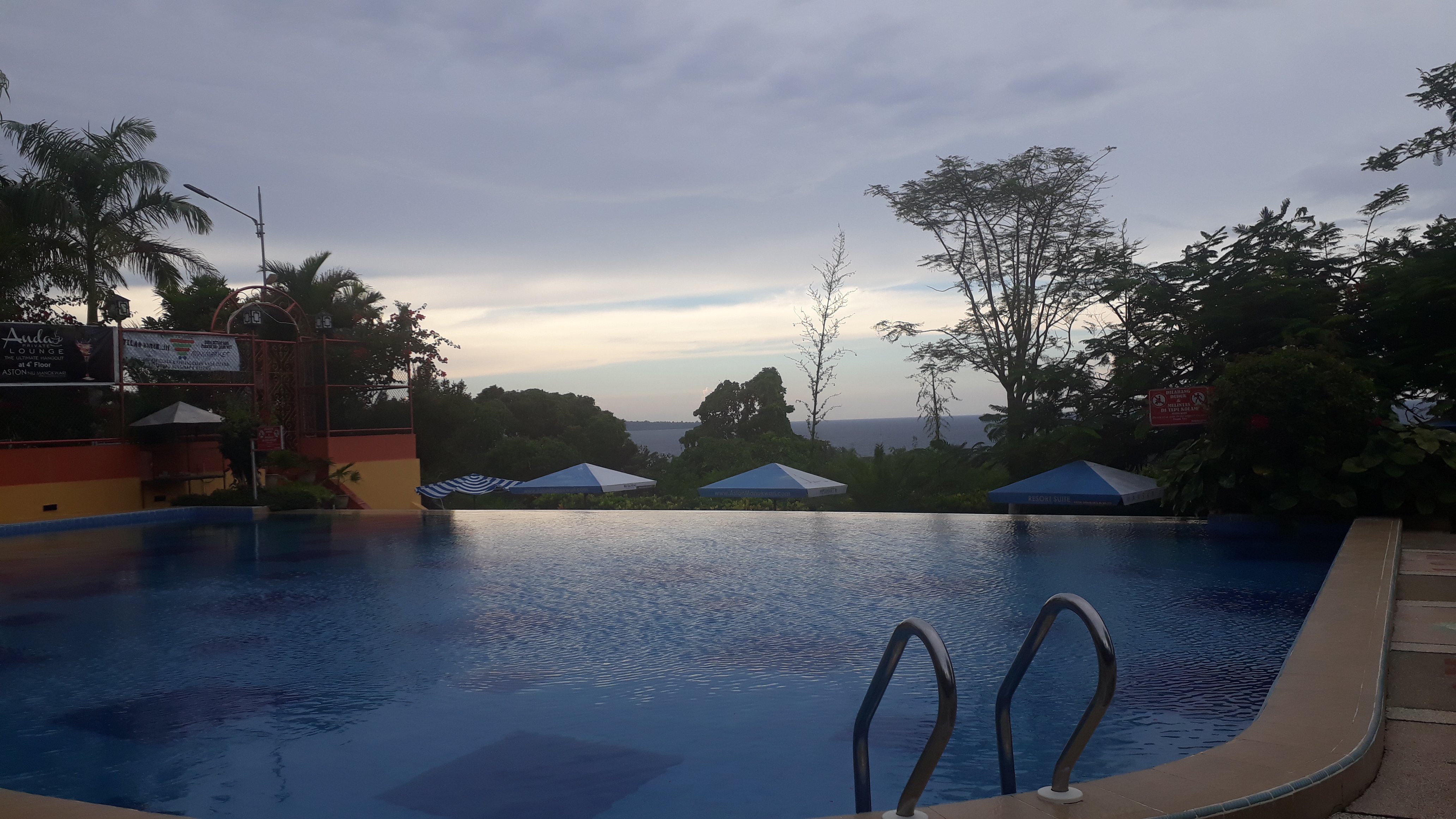 Aston Niu Manokwari Hotel & Conference Center-泳池