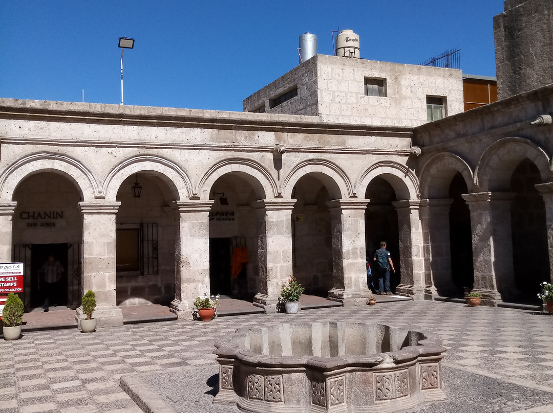 Iglesia de la Compania de Jesus-阿雷基帕必去景点