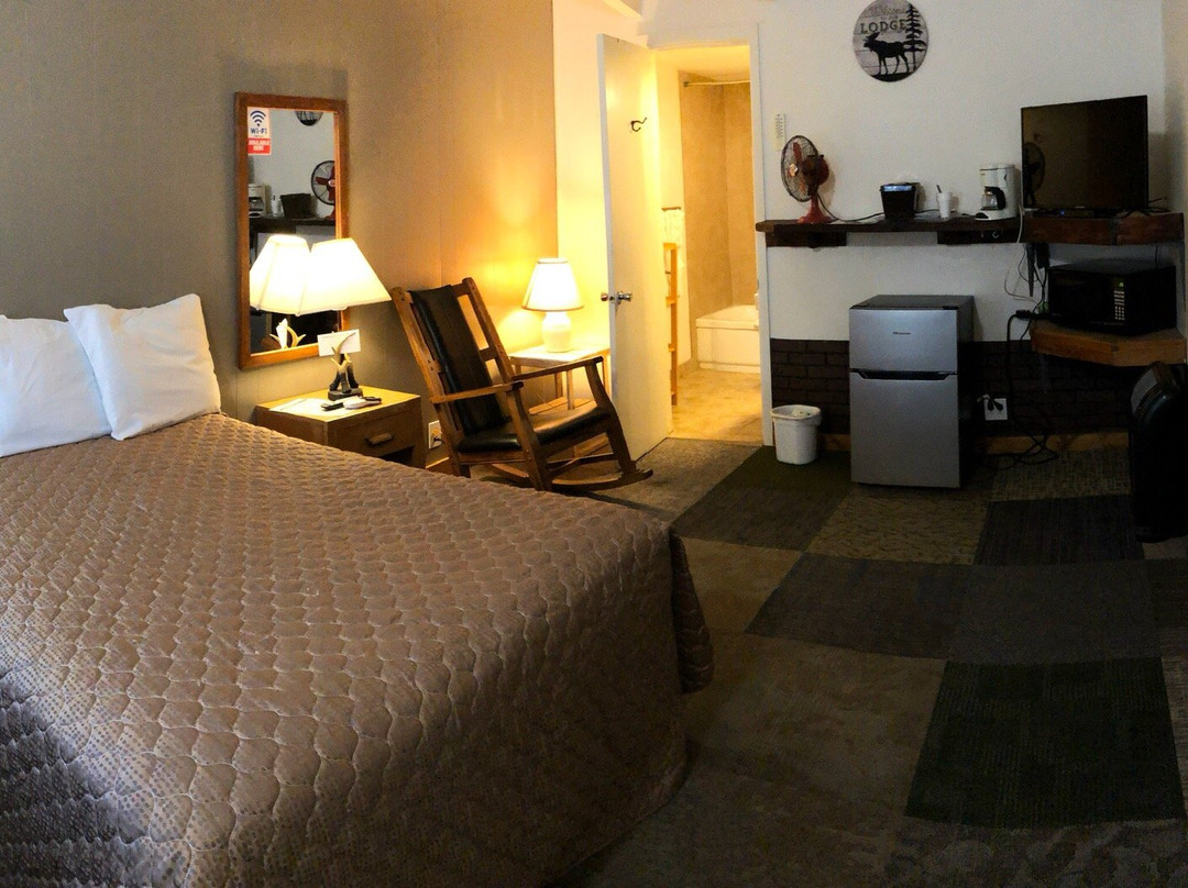 The Lodge Motel主图