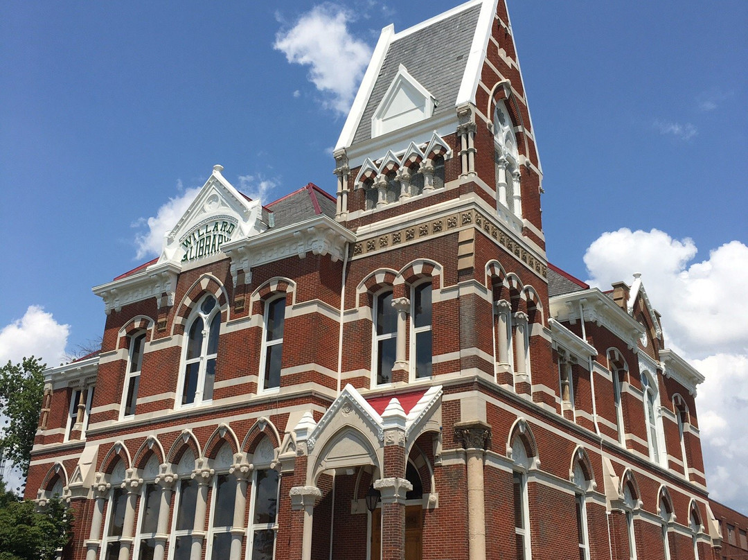Willard Library-埃文斯维尔必去景点
