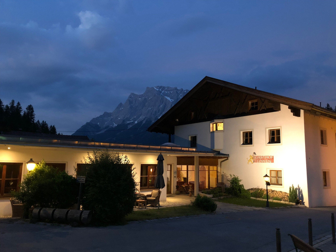 Hotel Gasthof zum Goldenen Lowen主图