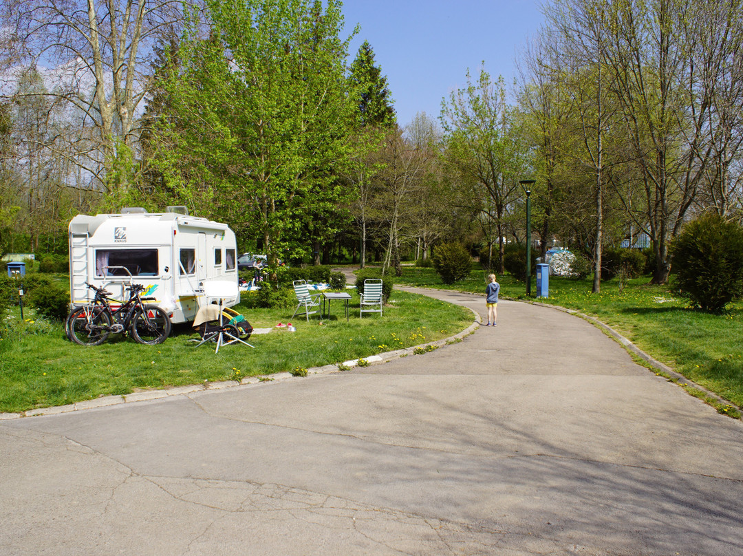 Camping Onlycamp Besançon-chalezeule