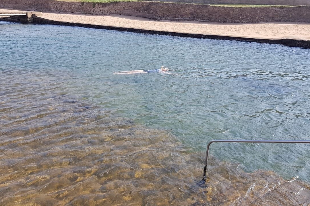 Granny's Pool-塩石必去景点