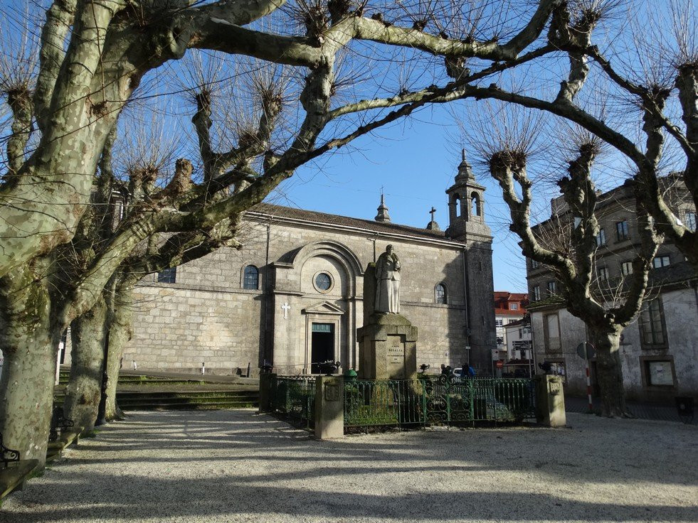 Iglesia de Santiago景点图片