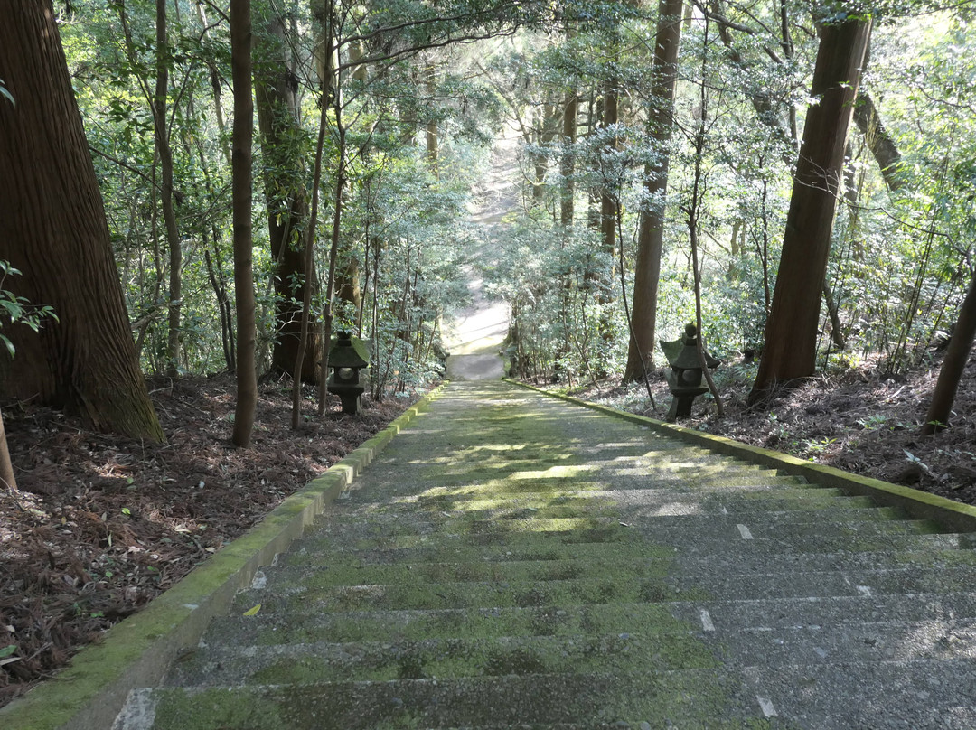 Hutagami Shrine景点图片