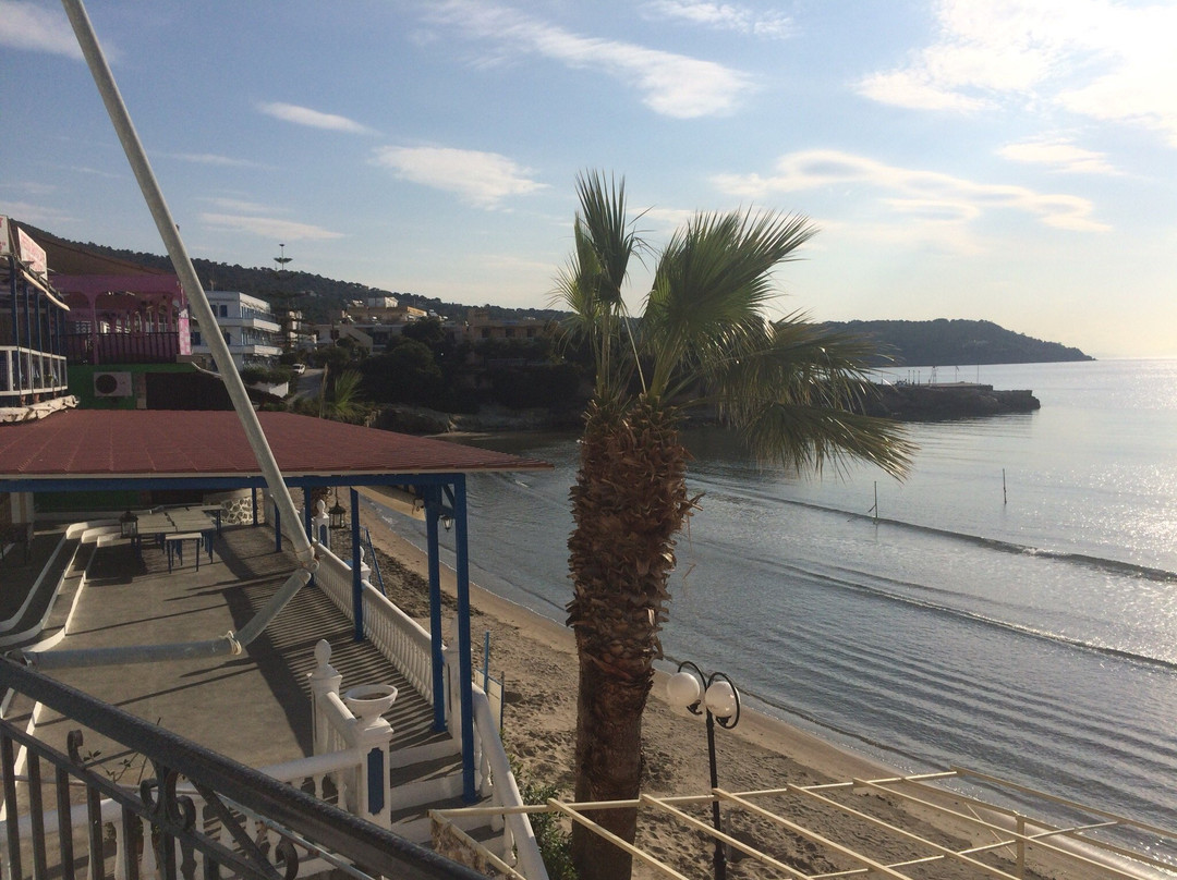 Oasis Hotel by Svetlana and Michalis主图