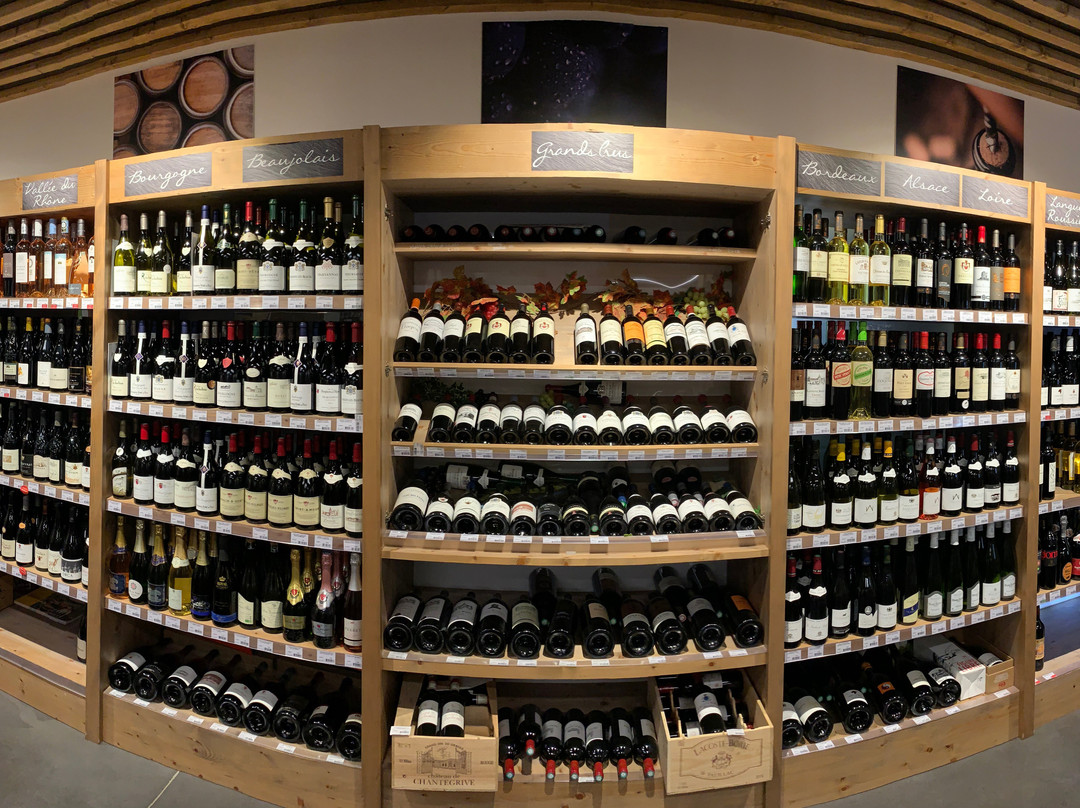 Cave à Perret景点图片