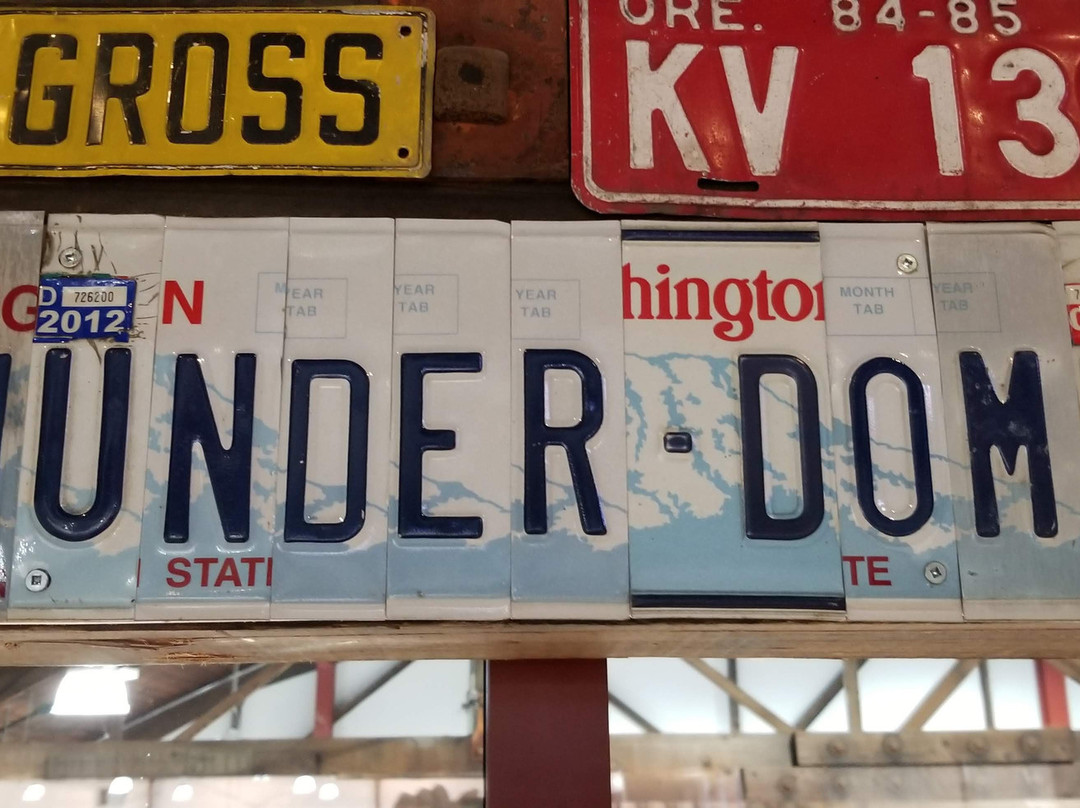 Thunder Dome Car Museum-Enumclaw必去景点