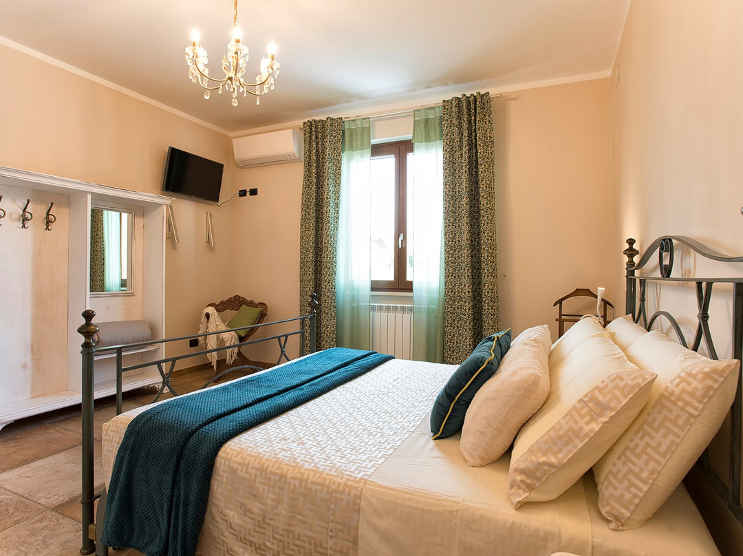 Villa Malvasio Pool and Jacuzzi主图