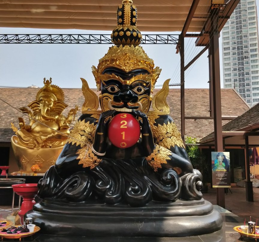 Ganesha Shrine Chiang Mai Arcade-清迈必去景点