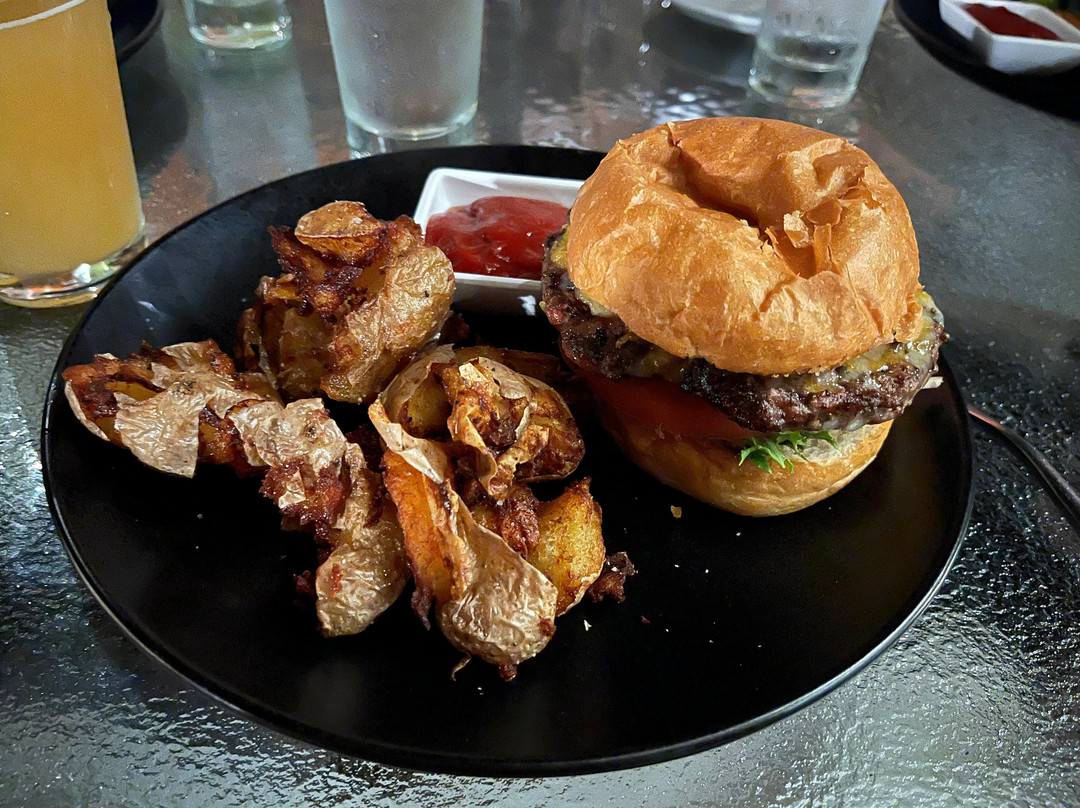 Longleaf Craft Kitchen and Bar