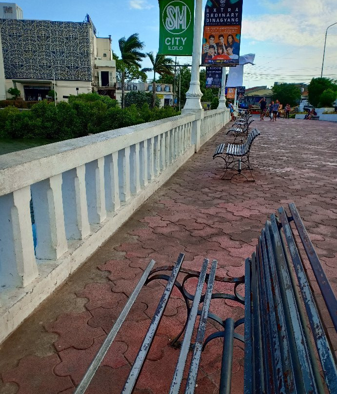 Iloilo River Esplanade景点图片