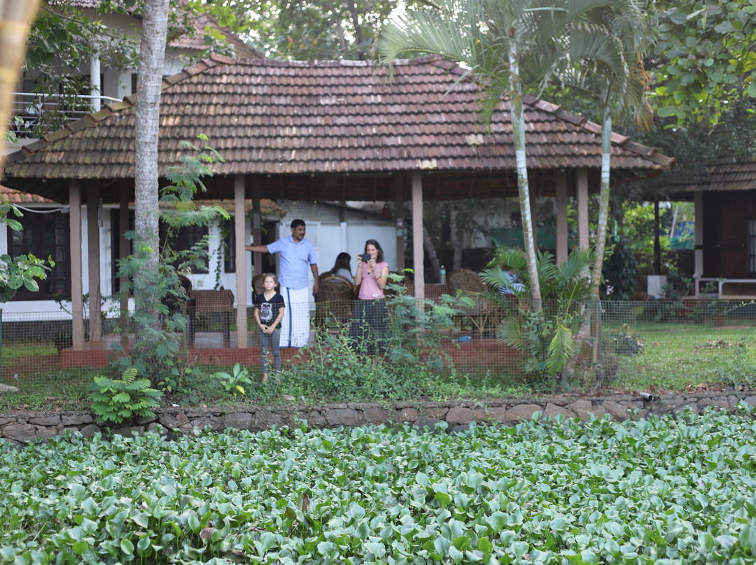 Lovedale Lakeside Homestay主图