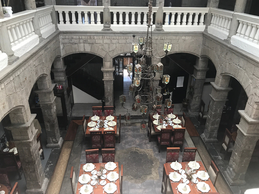 Roka Plaza Hotel Boutique主图