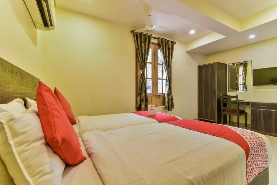 Hotel Avisha Residency主图