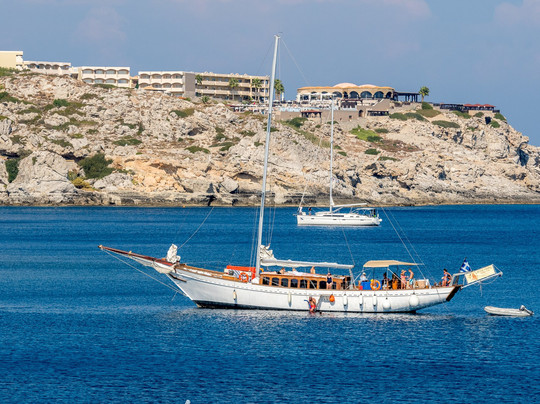 ONIRO Yachting Agency E-services-罗德城必去景点