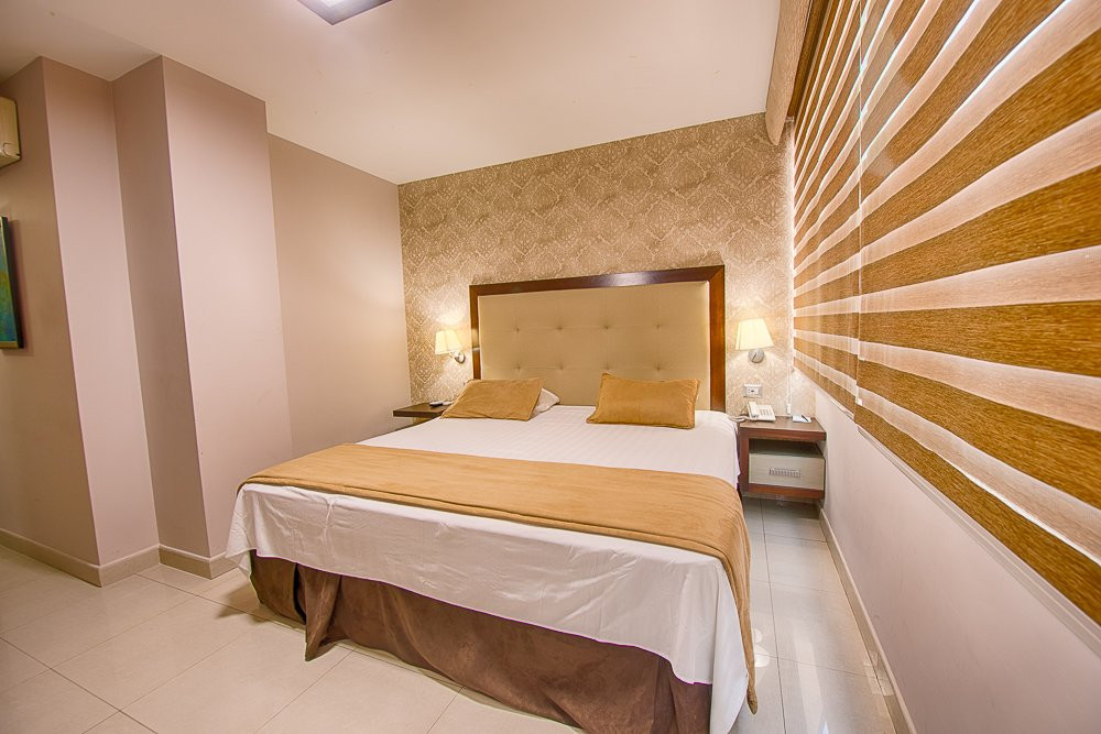 Veuxor Executive Hotel主图