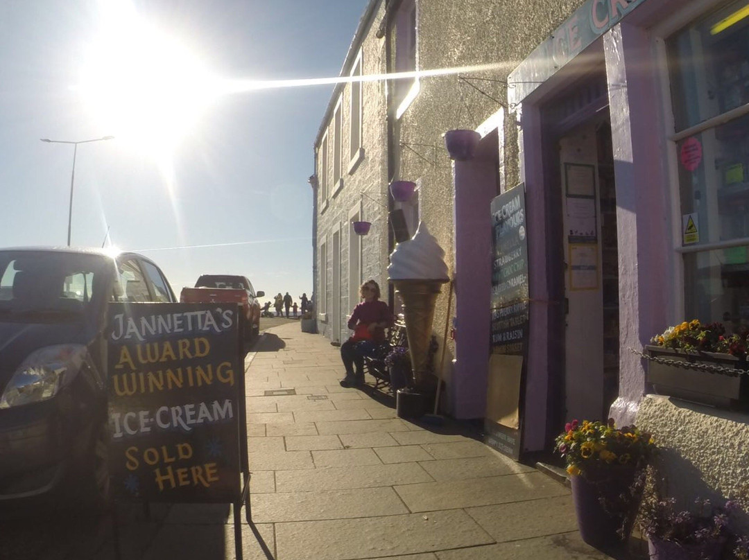 Nicholsons Sweet and Ice Cream Shop景点图片