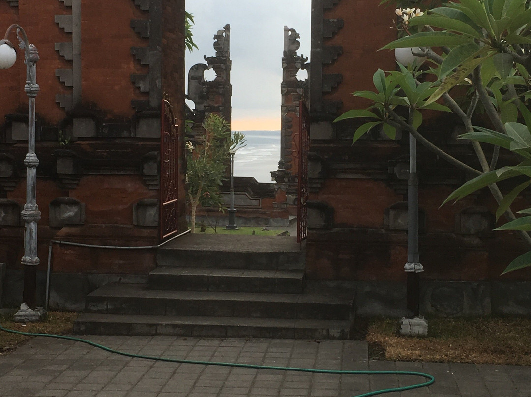 蓝布斯威寺-登巴萨必去景点