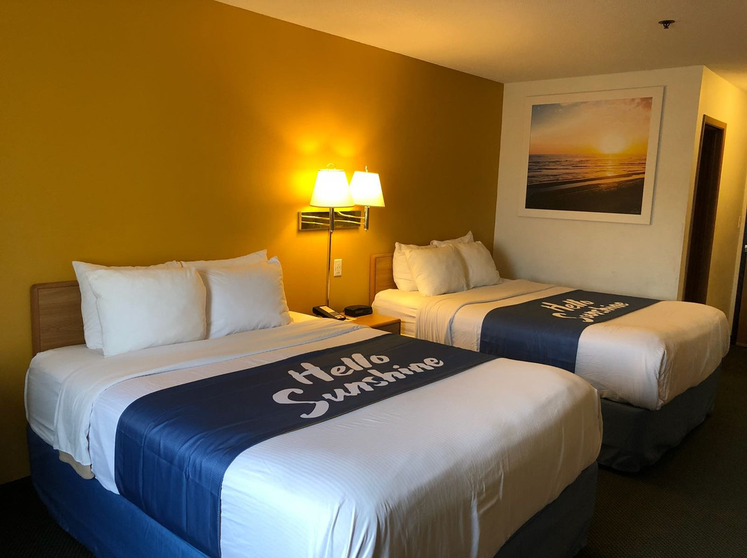 Days Inn by Wyndham Colby主图