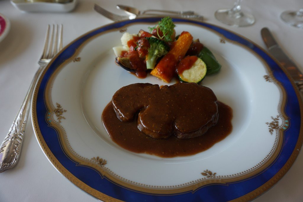 レストラン パリエ