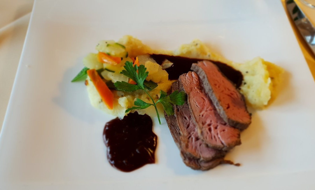 Hof餐馆和美食-Jagerstuble Belchenhotel