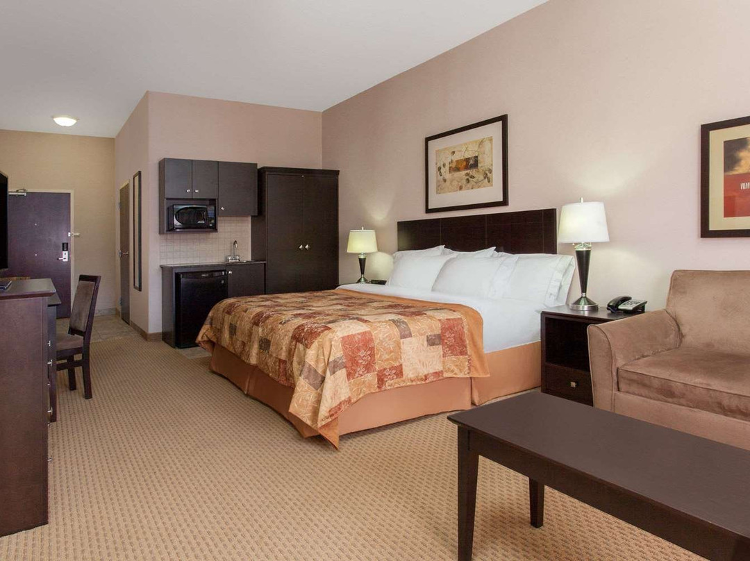 Ramada by Wyndham Brooks主图